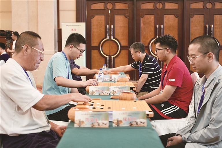 yid, 媒集团记者