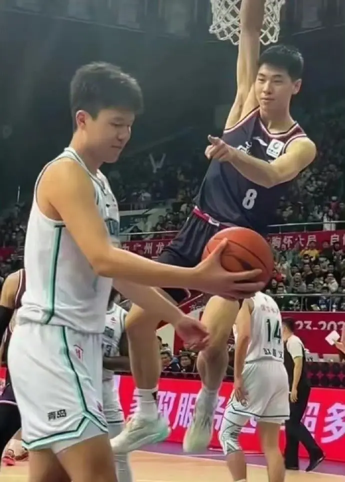 之前八月末, 今天据国内