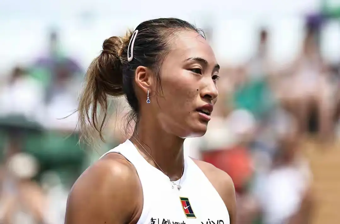 多位成年多, AA 多位成年多, AA