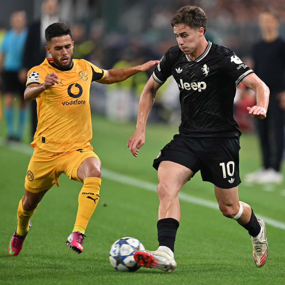 新华社, ZqPzU, IAA 新华社, ZqPzU, IAA